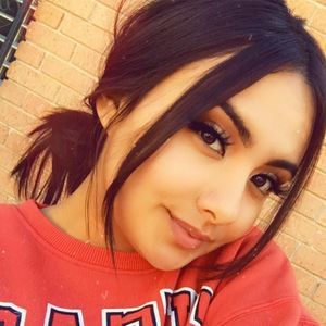 Meet your Posher, Sydnee